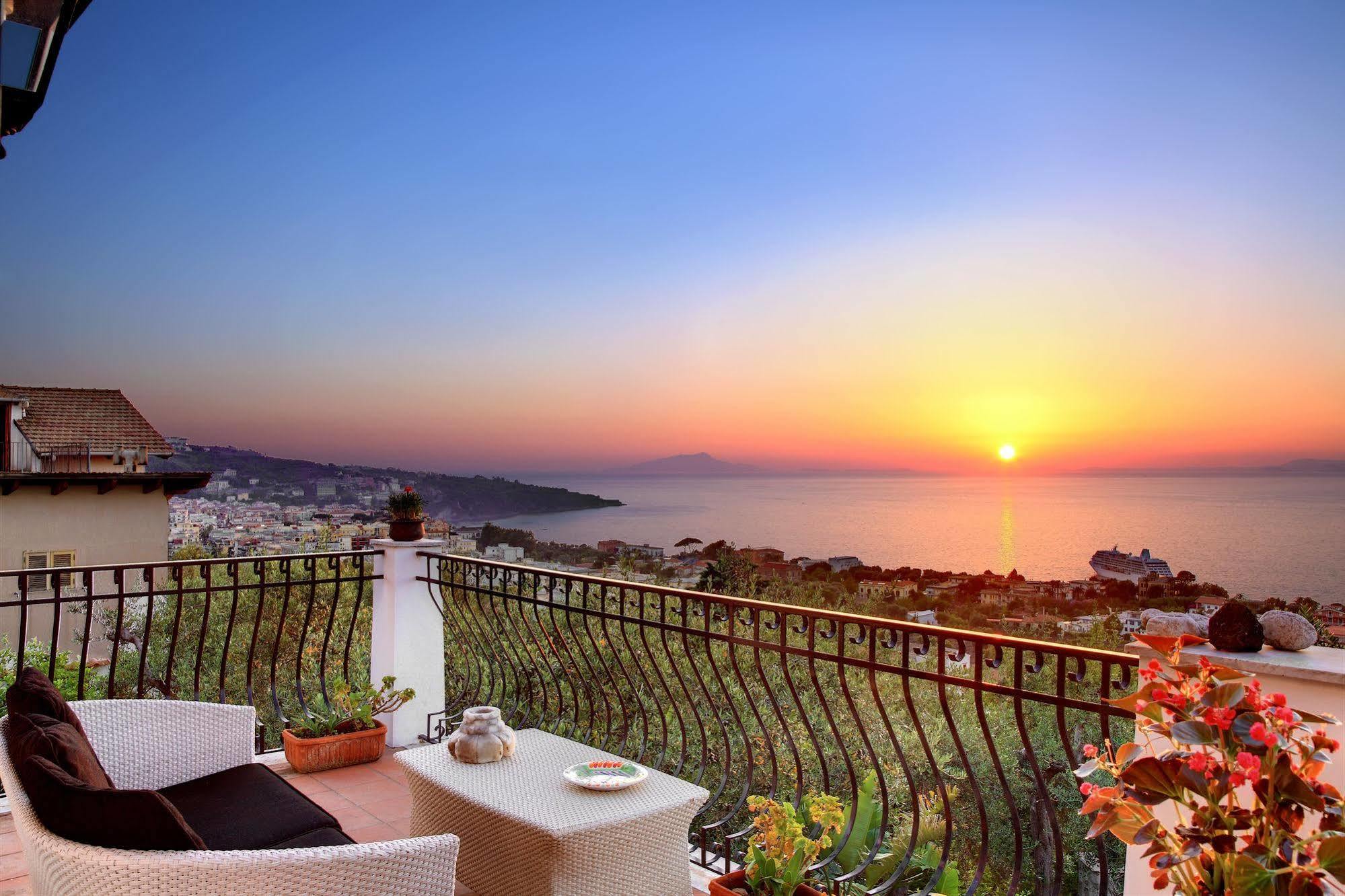 M Suites Sorrento Exteriér fotografie